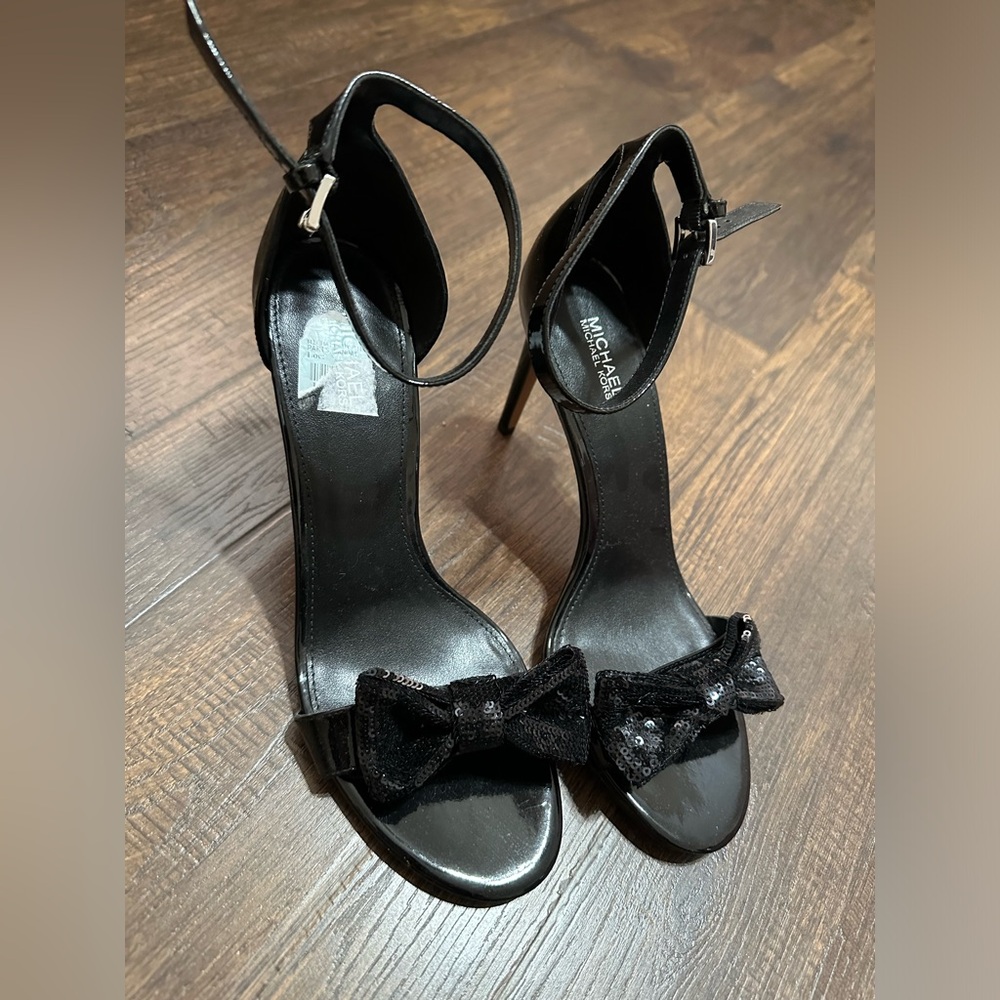 Michael Michael Kors Heel Shoes- Black Sparkly Bow and Strap Back-Size 8.5M